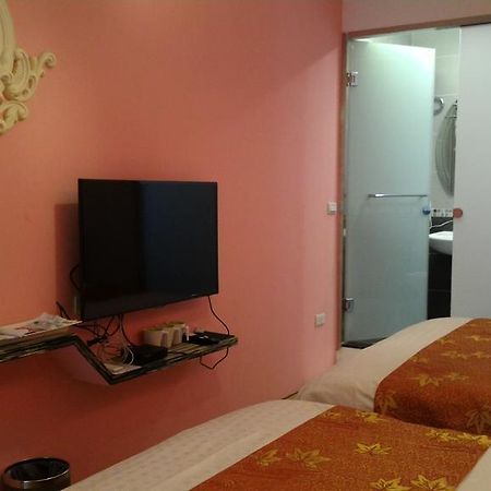 Eight View Otel Luodong Dış mekan fotoğraf