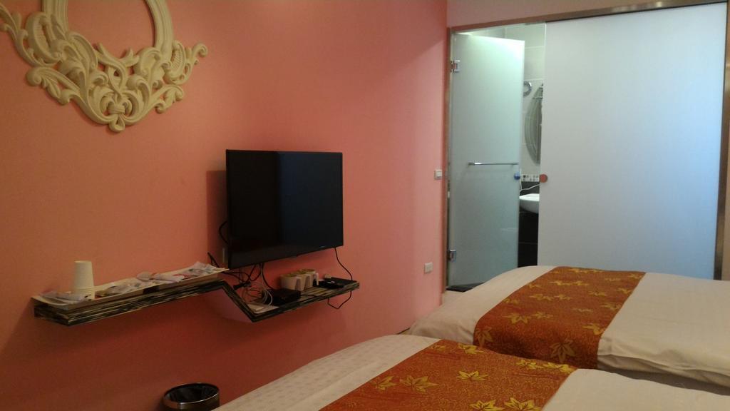 Eight View Otel Luodong Dış mekan fotoğraf